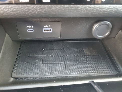 Used 2025 Mitsubishi Outlander ES AWD/4WD image 30