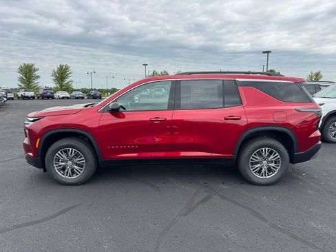 New 2027 Chevrolet Traverse LT w/ Driver Confidence Package AWD/4WD image 2
