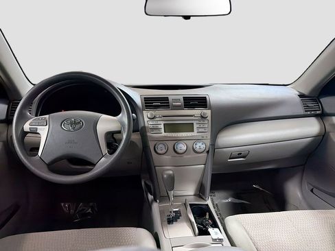 Used 2011 Toyota Camry LE w/ LE Extra-Value Pkg FWD image 22