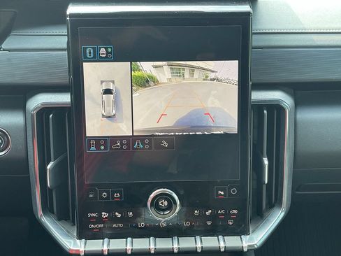 Certified 2024 GMC Acadia AT4 w/ Luxury Package AWD/4WD image 15