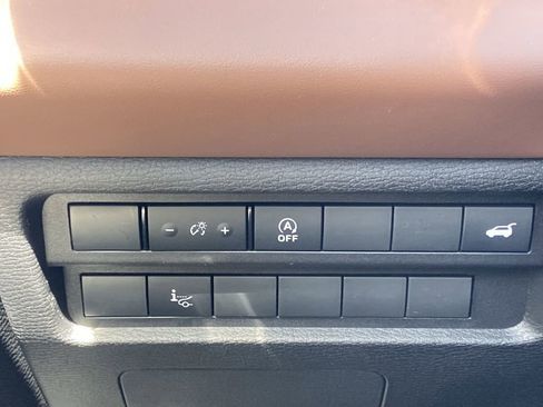 New 2026 Mitsubishi Outlander SEL FWD image 14