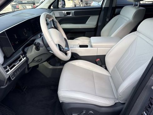 Used 2024 Hyundai Santa Fe SEL image 11