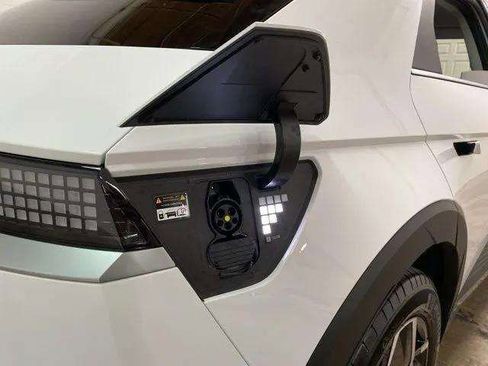 Used 2023 Hyundai Ioniq 5 SEL image 99