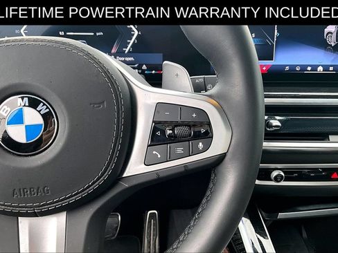 Used 2025 BMW X7 xDrive40i w/ M Sport Package AWD/4WD image 19