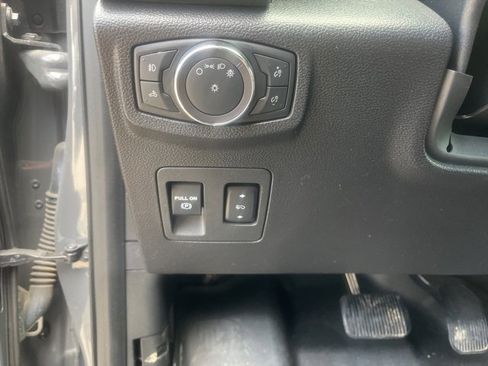 Used 2018 Ford F150 XLT w/ Equipment Group 302A Luxury image 14