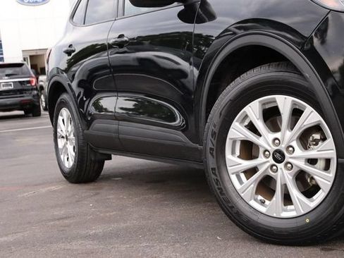 Used 2025 Ford Escape Active FWD image 3