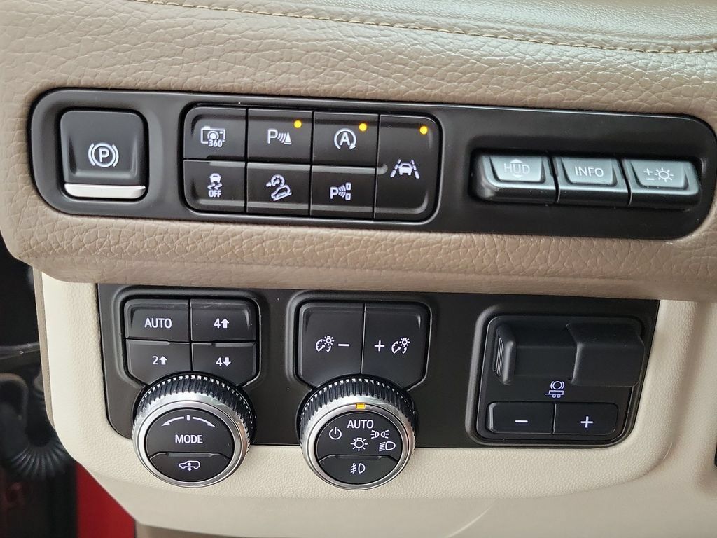 Certified 2024 GMC Yukon Denali w/ Denali Reserve Package AWD/4WD image 22
