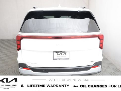 New 2026 Kia Carnival EX FWD image 6
