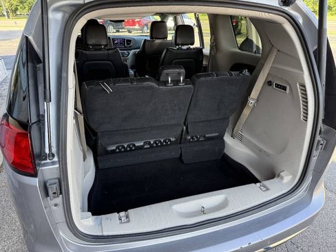 Used 2019 Chrysler Pacifica Limited FWD image 14