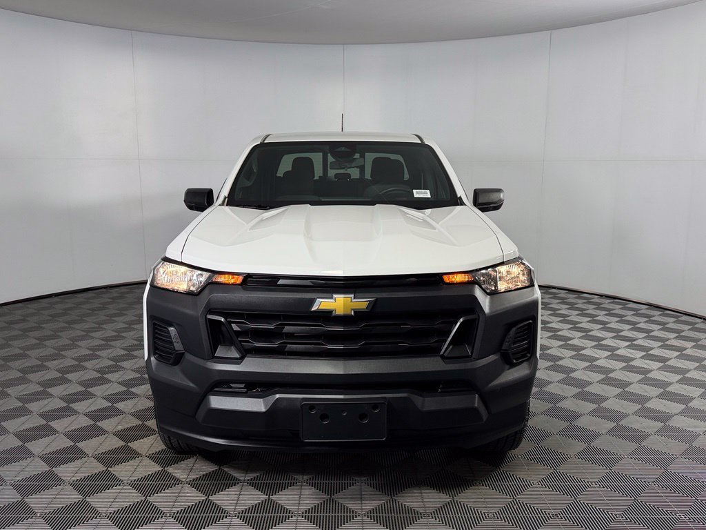 Used 2025 Chevrolet Colorado W/T RWD image 11