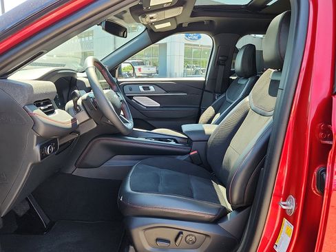 Used 2025 Ford Explorer ST w/ Sun And Sound Package AWD/4WD image 14