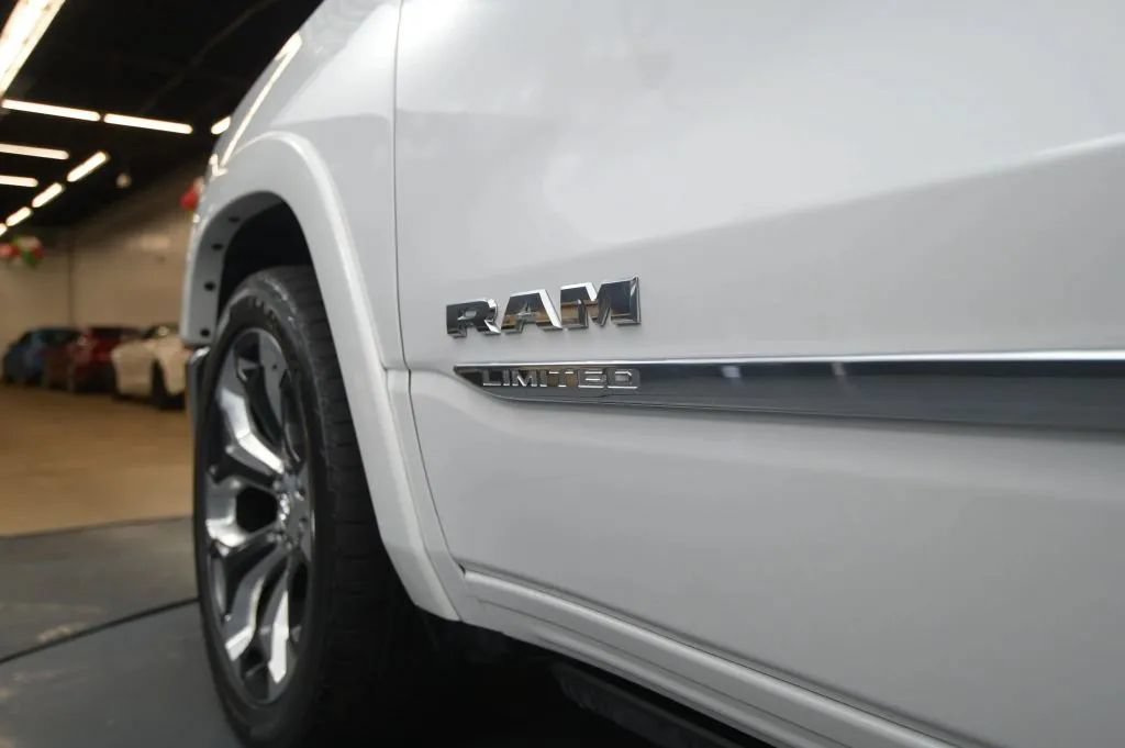 Used 2019 RAM 1500 Limited AWD/4WD image 15