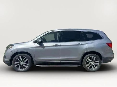 Used 2017 Honda Pilot Elite image 10