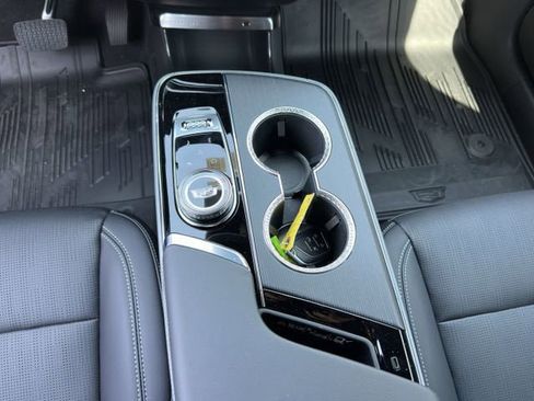 New 2025 Cadillac Lyriq Luxury image 19