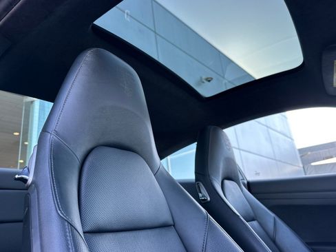 Used 2014 Porsche 911 Carrera image 16