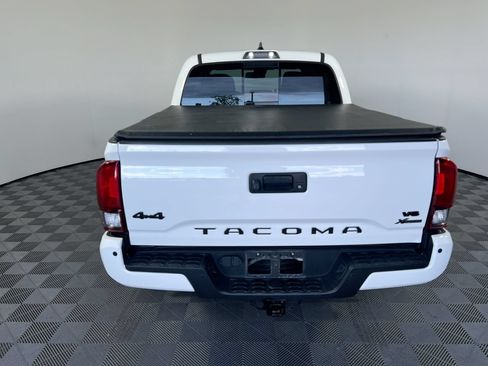 Used 2023 Toyota Tacoma SR5 AWD/4WD image 4