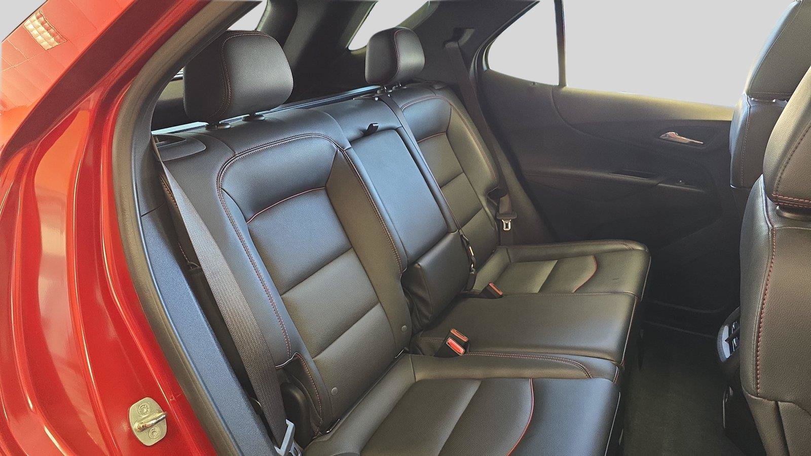 Used 2022 Chevrolet Equinox RS w/ RS Leather Package AWD/4WD image 17