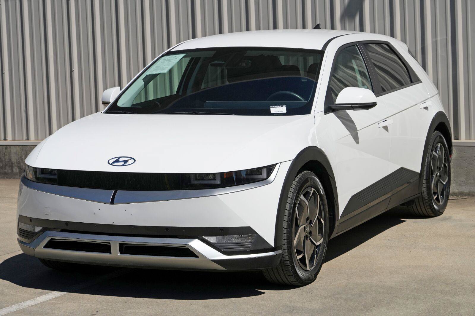 Used 2024 Hyundai Ioniq 5 SEL RWD image 46