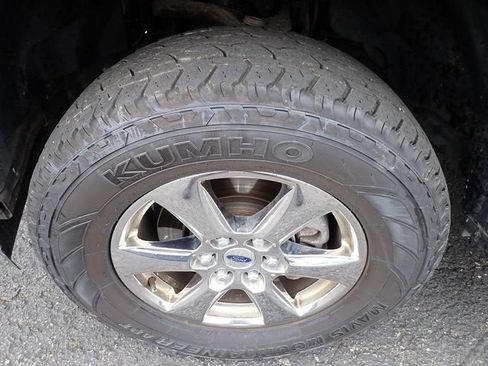 Used 2018 Ford F150 XLT w/ Equipment Group 301A Mid AWD/4WD image 10
