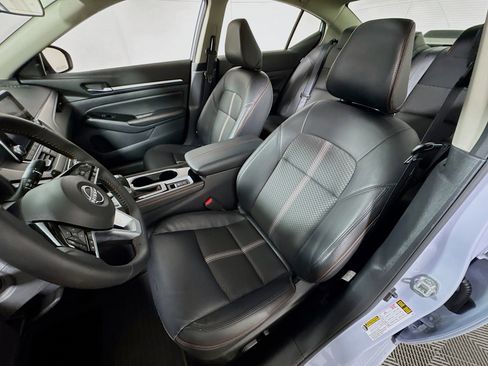 Used 2025 Nissan Altima 2.5 SR image 14