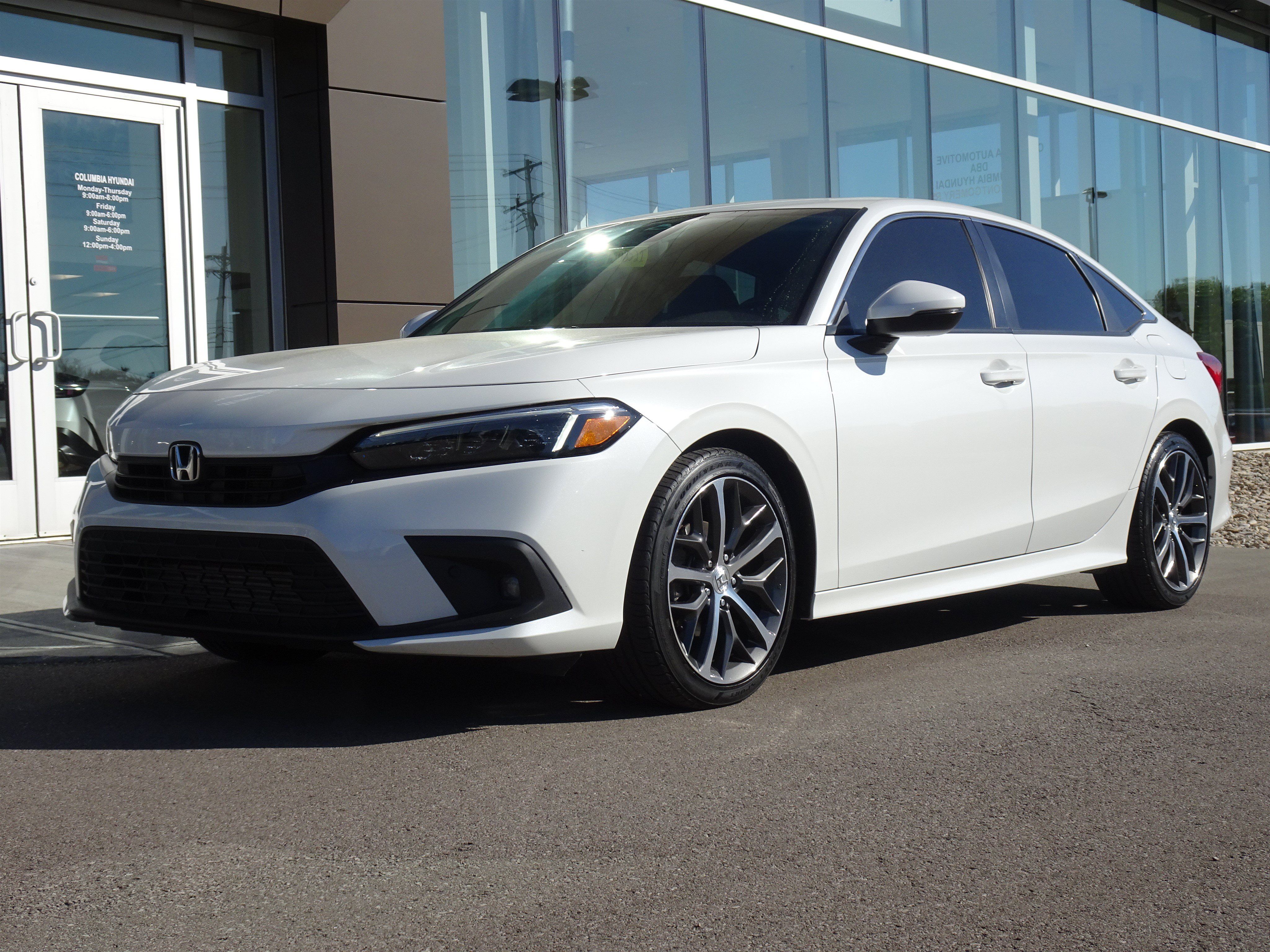 Used 2023 Honda Civic Touring image 1