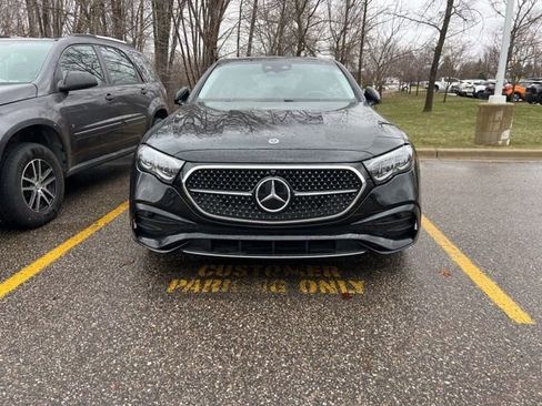 Used 2024 Mercedes-Benz E 350 4MATIC Sedan w/ Driver Assistance Package image 2