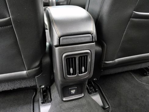 Used 2020 Jeep Compass Latitude AWD/4WD image 19