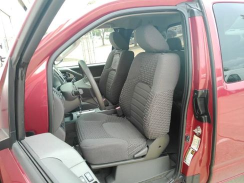 Used 2017 Nissan Frontier SV RWD image 14
