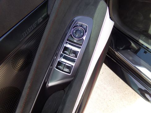 Used 2023 Chevrolet Corvette 3LT Z51 70th Convertible w/ Z51 Performance Package image 18