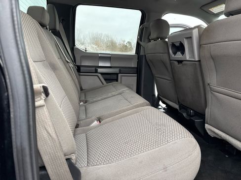 Used 2017 Ford F350 XLT w/ XLT Premium Package image 23