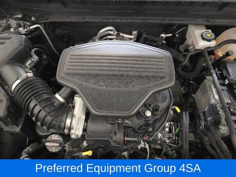 Used 2023 GMC Acadia SLT w/ Elevation Edition image 11