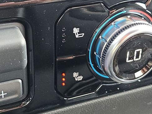 Used 2025 GMC Sierra 1500 Elevation image 37