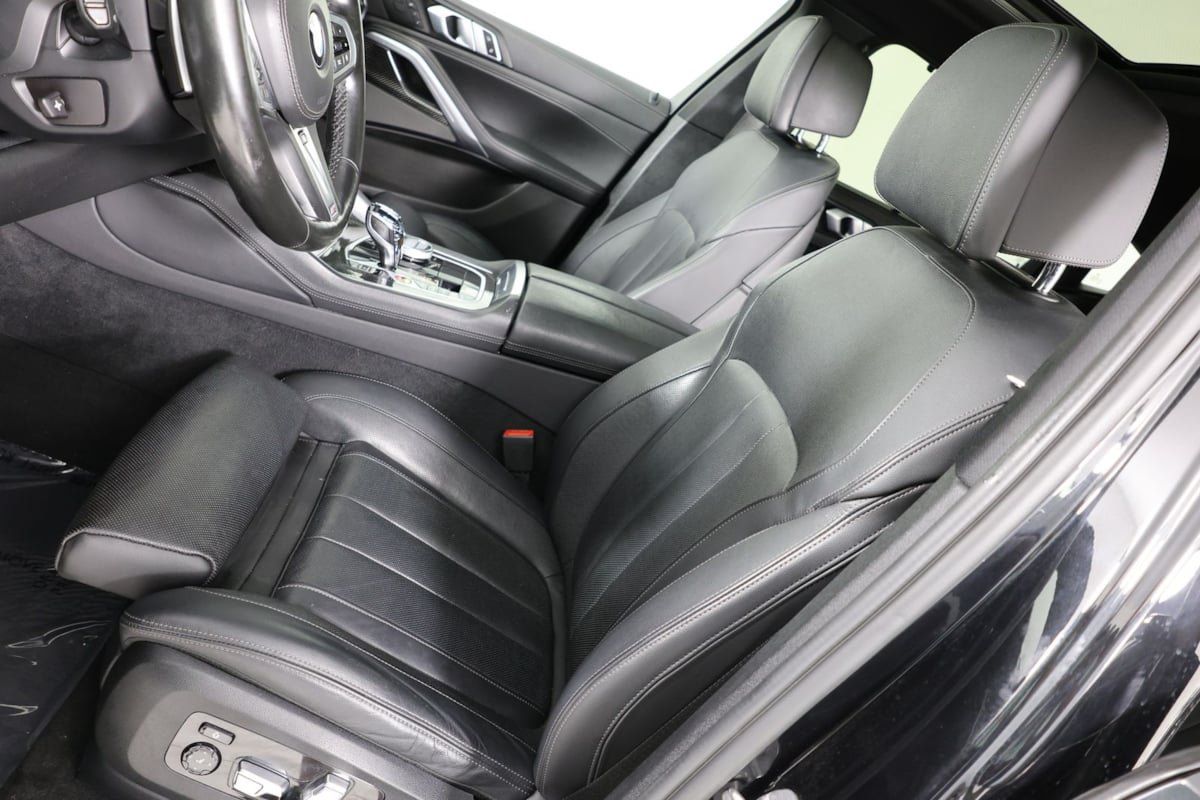 Used 2022 BMW X6 M50i w/ Executive Package AWD/4WD image 10