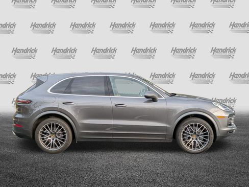 Used 2021 Porsche Cayenne image 11