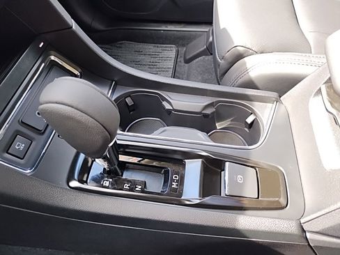 Used 2025 Subaru Ascent Bronze Edition image 33