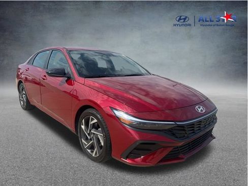 Used 2025 Hyundai Elantra Sport FWD image 1
