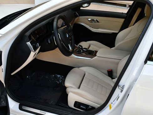 Used 2019 BMW 330i Sedan w/ Convenience Package RWD image 38
