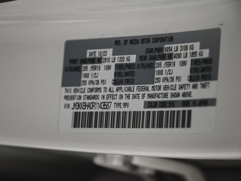 Used 2024 MAZDA CX-90 Plug-In Hybrid w/ Preferred AWD/4WD image 17