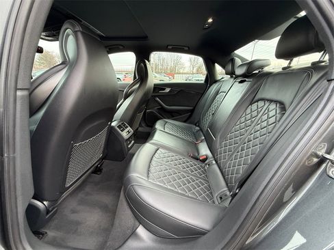 Used 2019 Audi S4 Premium Plus w/ Premium Plus Package image 25