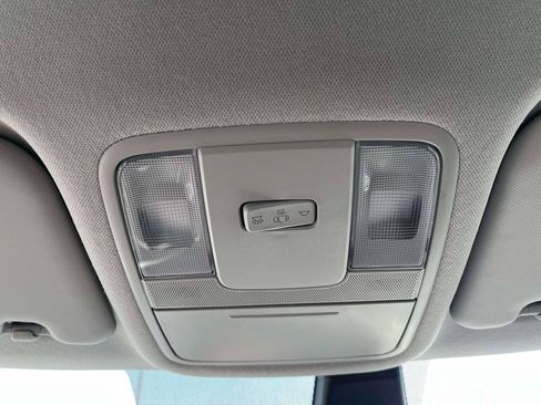 Used 2025 Kia Soul LX w/ LX Technology Package FWD image 22