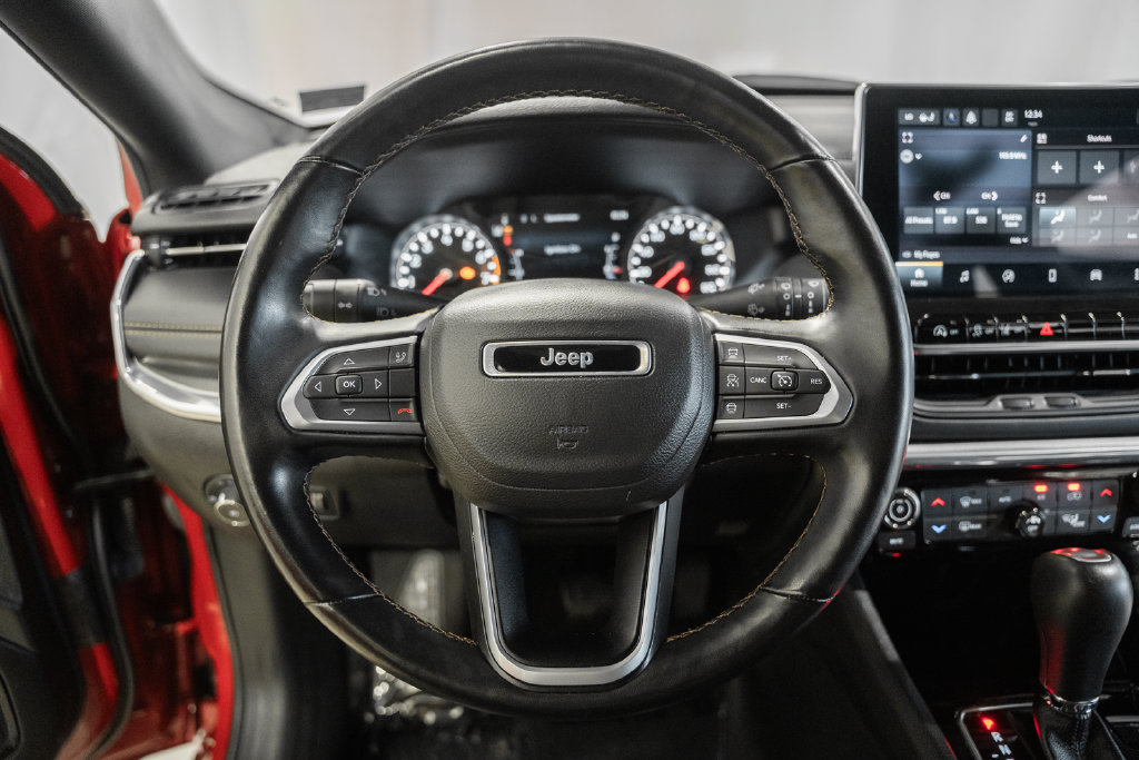 Certified 2022 Jeep Compass Limited AWD/4WD image 29