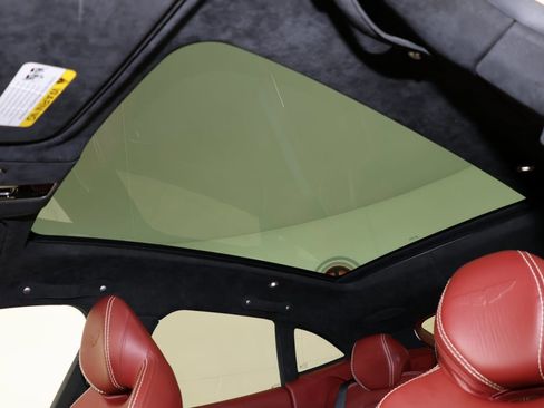 Used 2021 Aston Martin DBX image 13