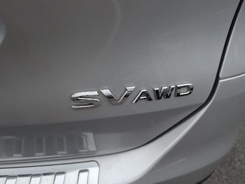 Used 2016 Nissan Rogue SV image 8