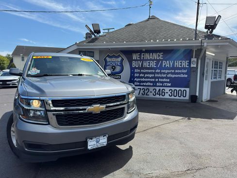 Used 2020 Chevrolet Tahoe LS w/ Enhanced Driver Alert Package AWD/4WD image 1
