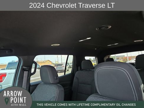 Used 2024 Chevrolet Traverse LT w/ Trailering Package FWD image 22