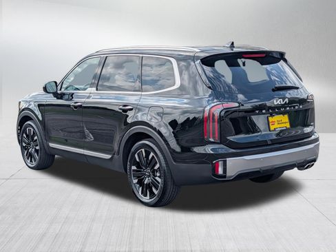 Certified 2025 Kia Telluride SX w/ SX Captain's Chair Package AWD/4WD image 5