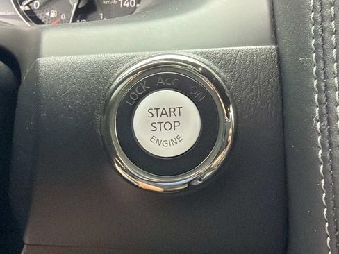 Used 2022 Nissan Armada Platinum RWD image 38