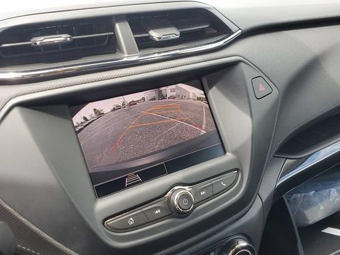 Used 2021 Chevrolet TrailBlazer LS FWD image 15