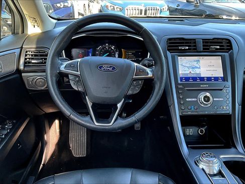 Used 2020 Ford Fusion Energi Titanium image 5