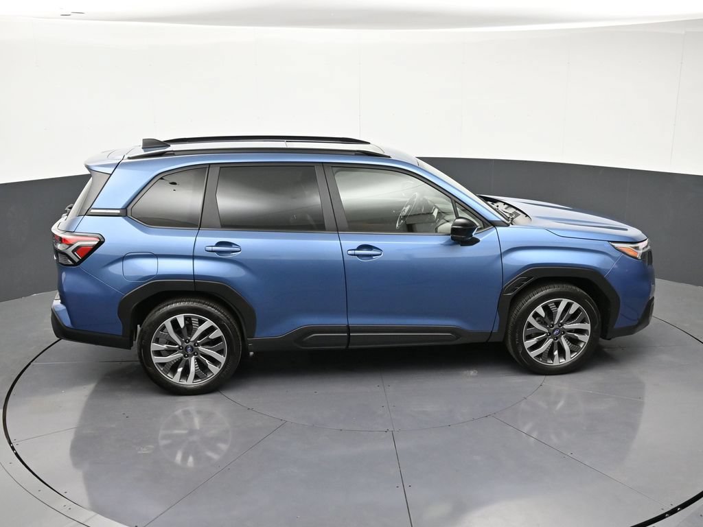 Used 2025 Subaru Forester Touring AWD/4WD image 21